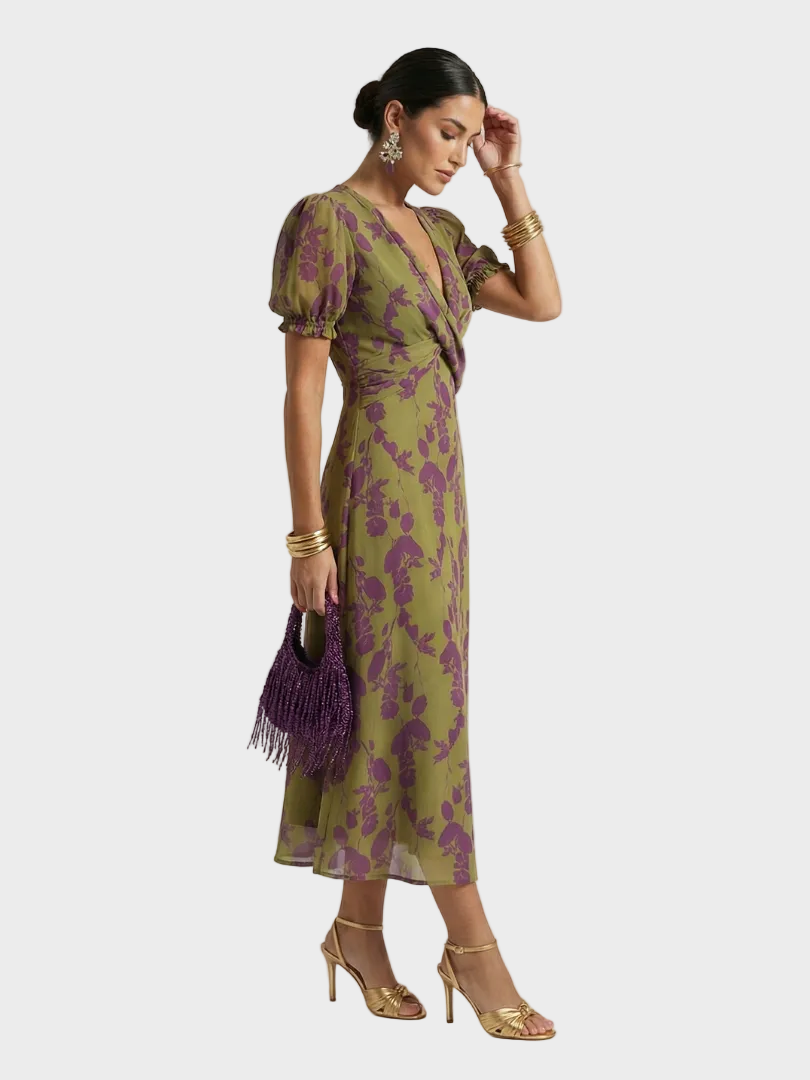 Une robe que vous aimerez avoir choisie.