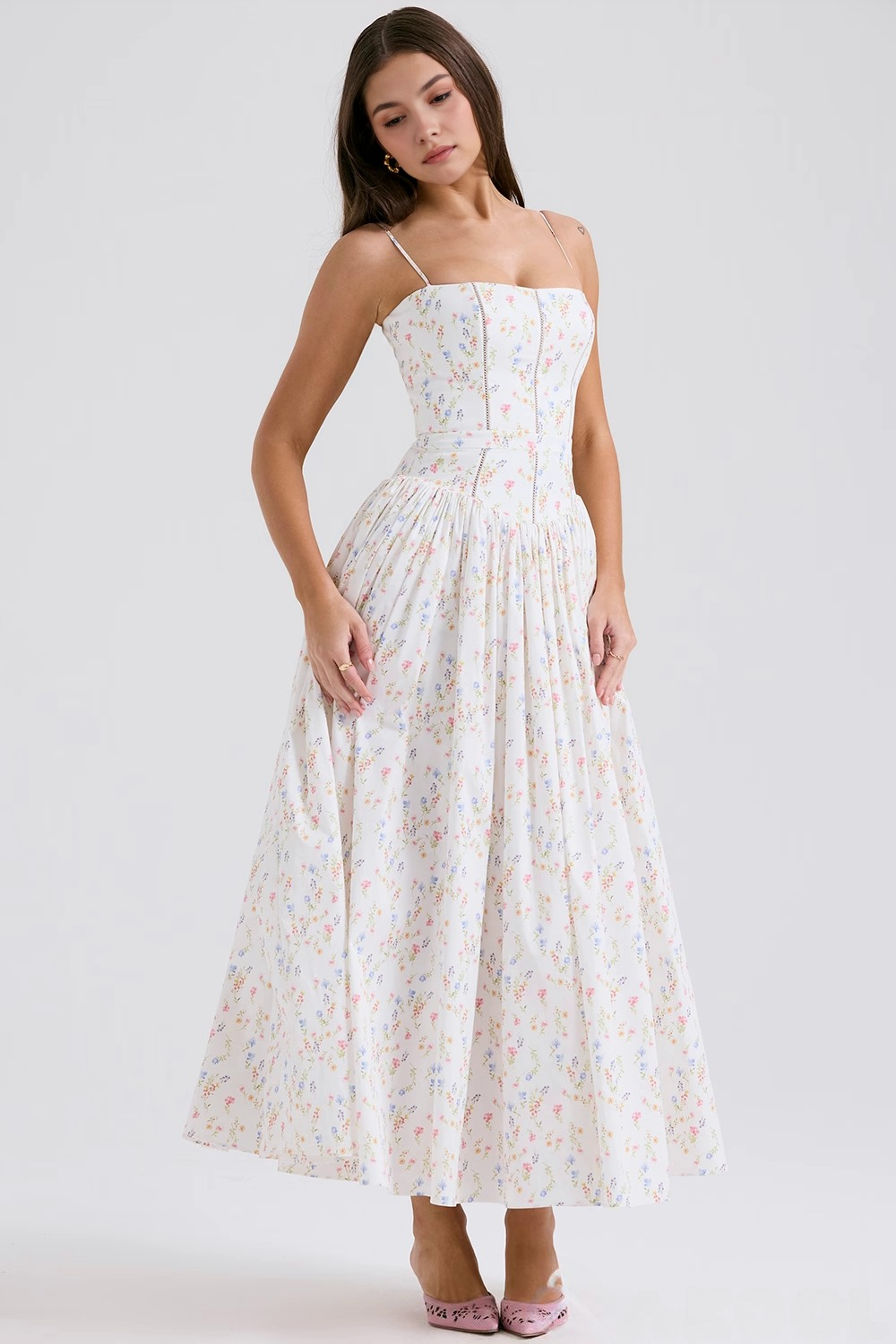 Une robe que vous aimerez avoir choisie.