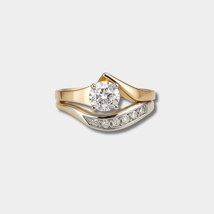 Bague vintage asymétrique en or et argent avec zircons