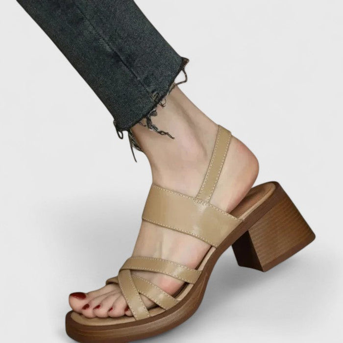 Sandales croisées élégantes