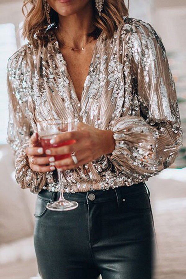 Une blouse, du café au dîner.