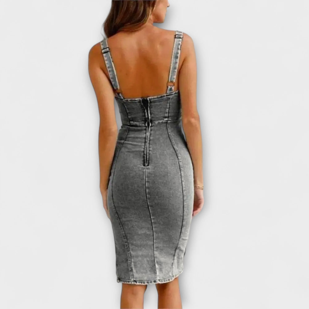 Une robe que vous aimerez avoir choisie.