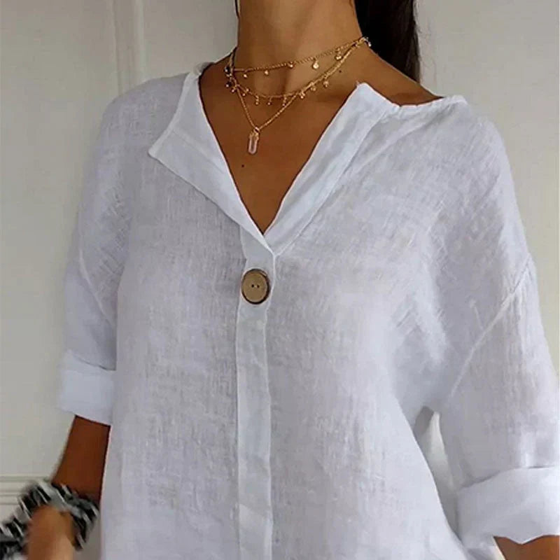 Une blouse, du café au dîner.