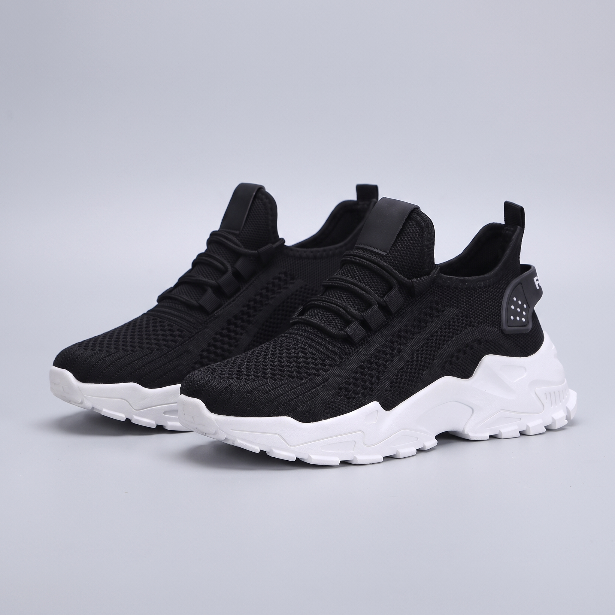 Elysia | Baskets confort Noir, vue de face