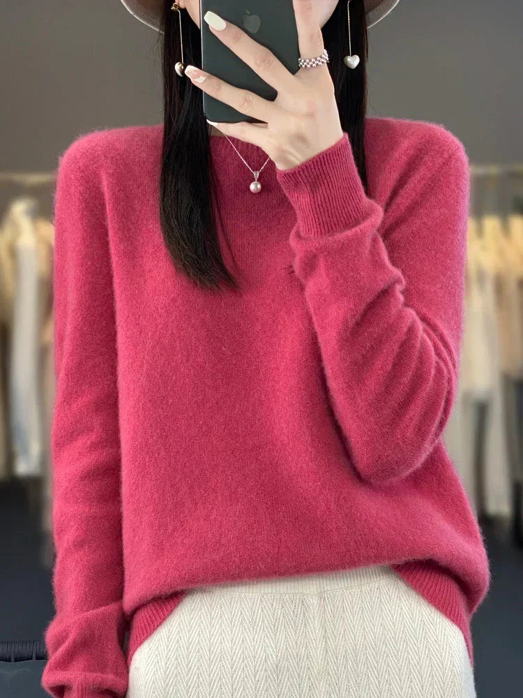 Irellia | Pull en maille fine à poignets côtelés Rouge framboise, photo studio