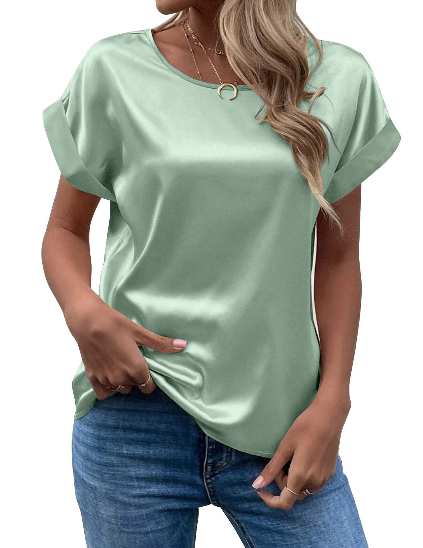 Émeline | Blouse classique et tendance Vert, photo studio