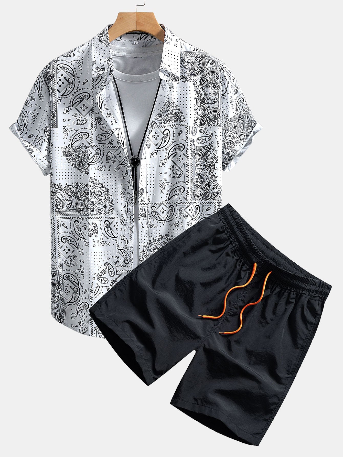 Ensemble Capucine — chemise à imprimé paisley & short de bain