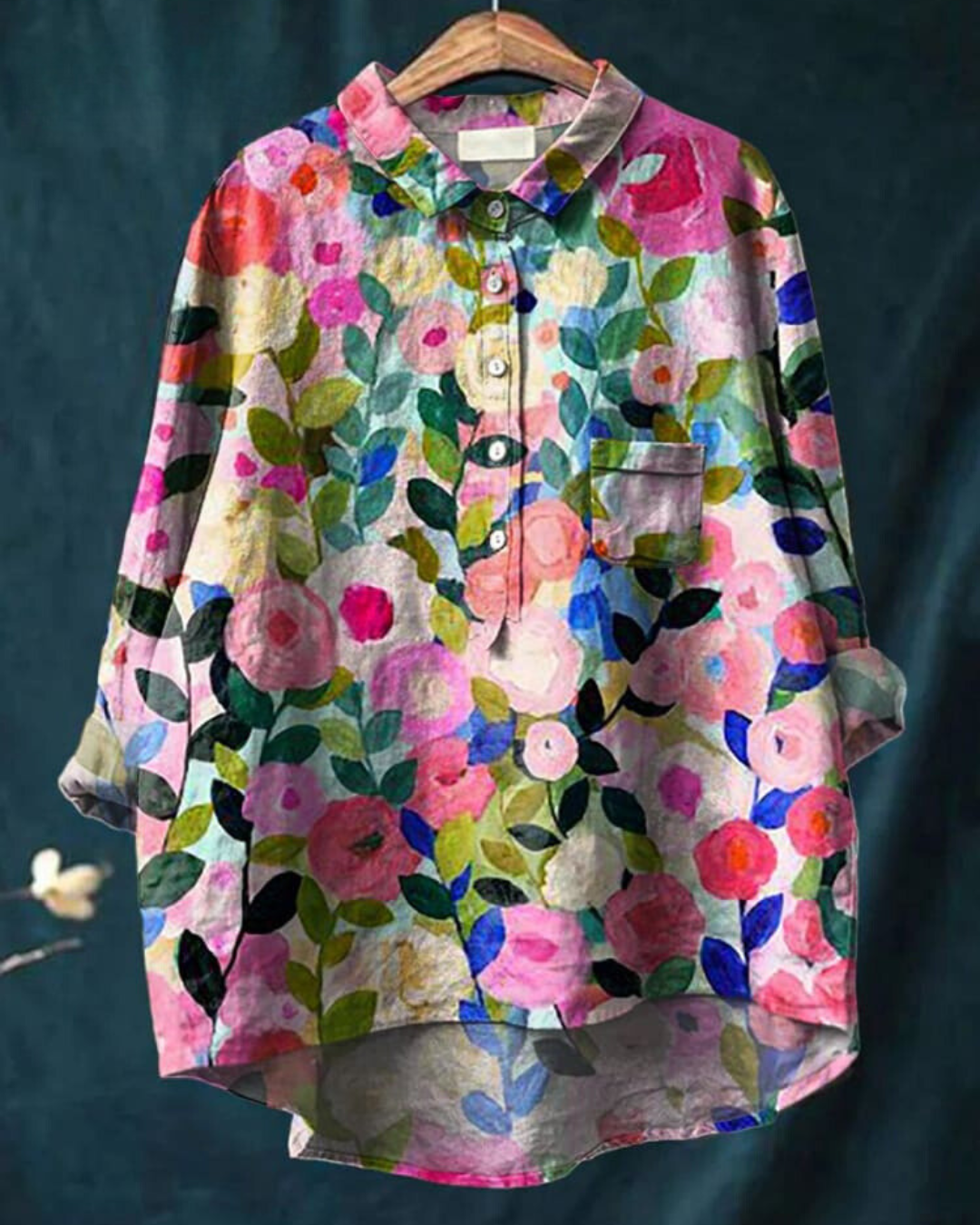 Andrée | Blouse vintage française à fleurs Motif fleuri 1, photo studio