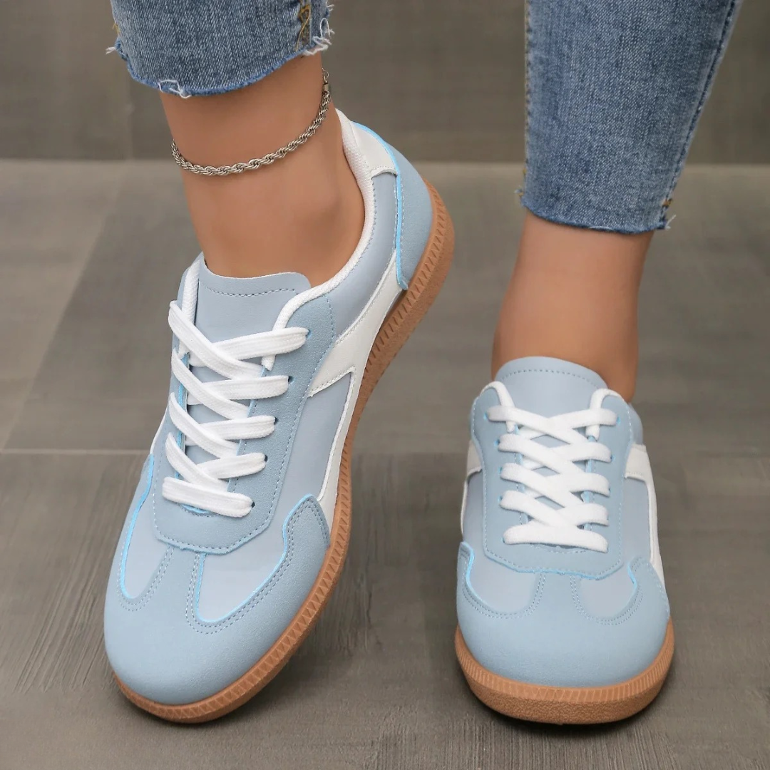 Allie™ Women’s Orthopedic Shoes Bleu, photo studio