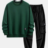 Ensemble — sweat rayé géométrique & pantalon cargo de jogging en velours côtelé à cordon