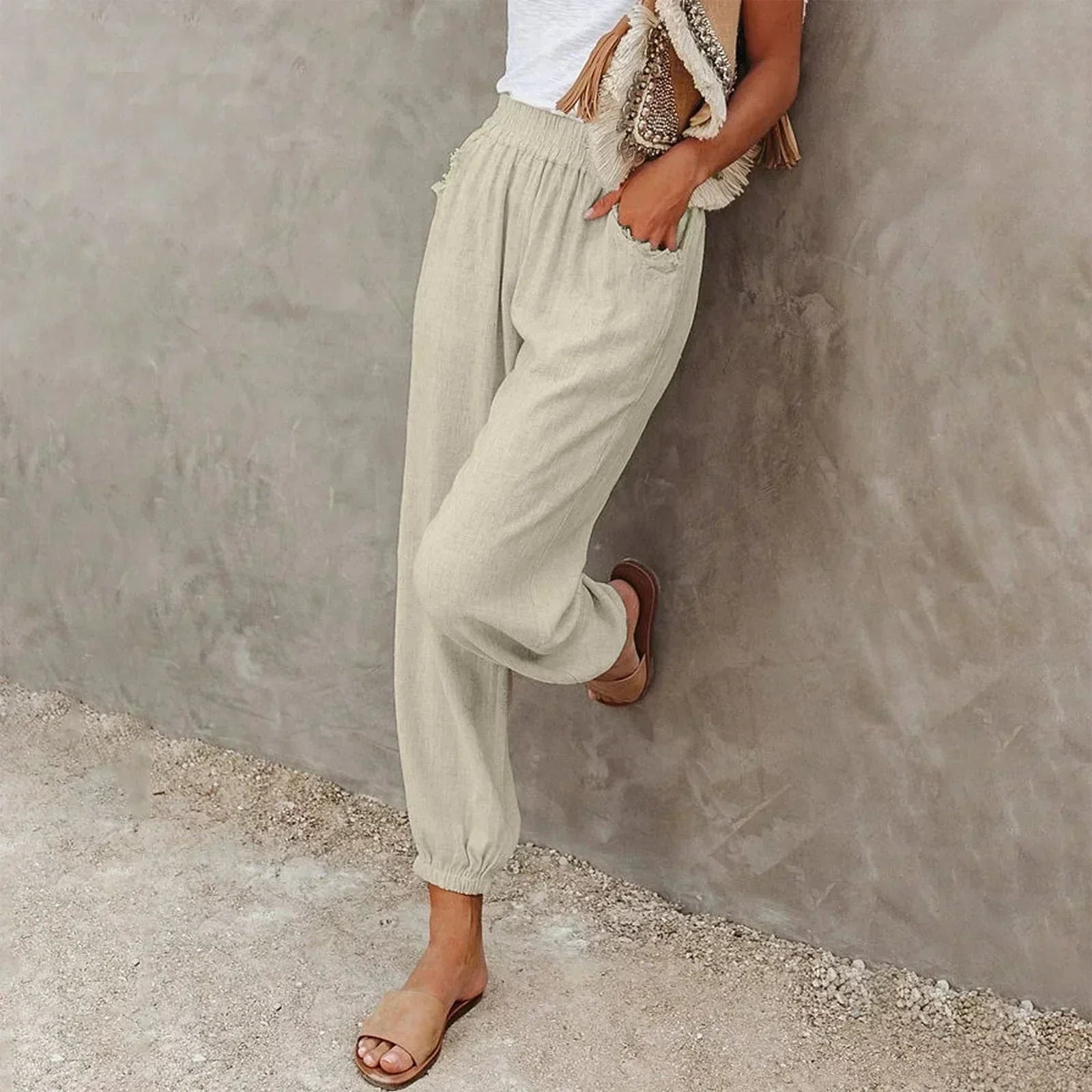 Shekina | Pantalon classique pour femme Beige, photo studio