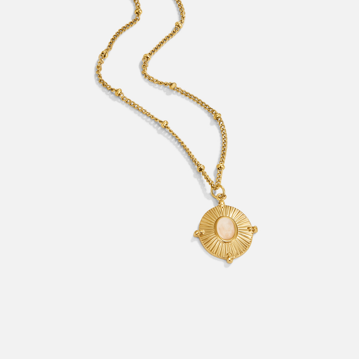 Collier doré à détail circulaire délicat