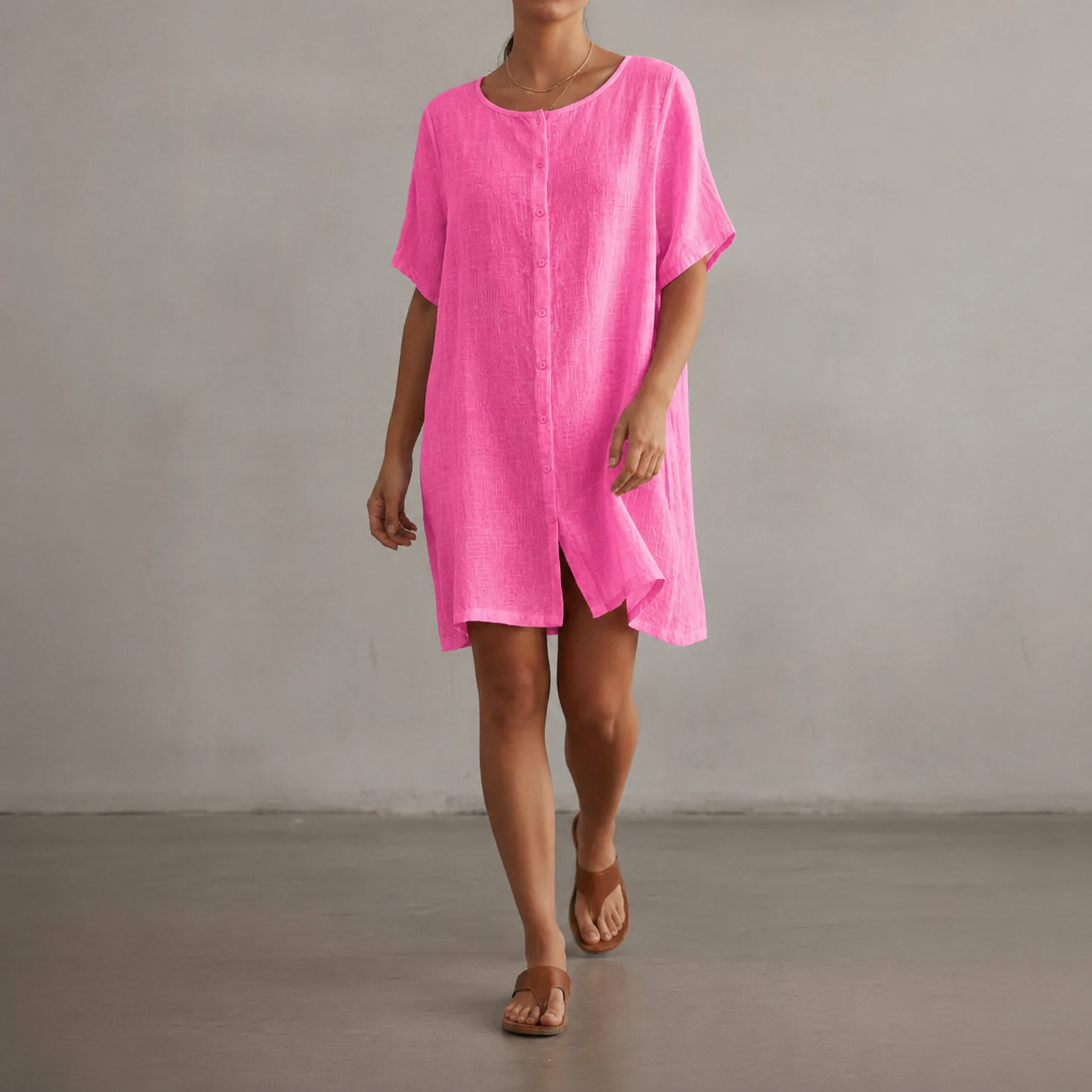 Manon | Robe décontractée et confortable Rose, photo studio