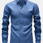 Chemise boutonnée en lin rayé à manches longues