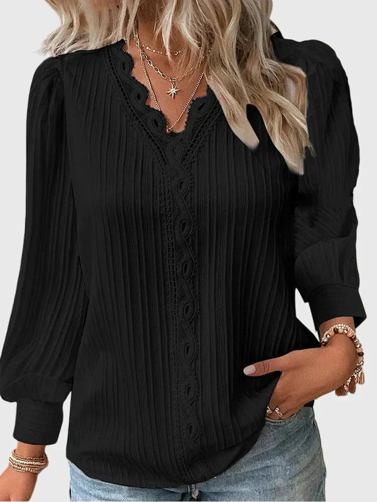 Berthe | Blouse à manches bouffantes et col V Noir, photo studio
