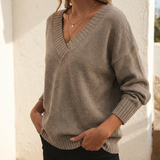 Bérangère | Pull moderne à col V