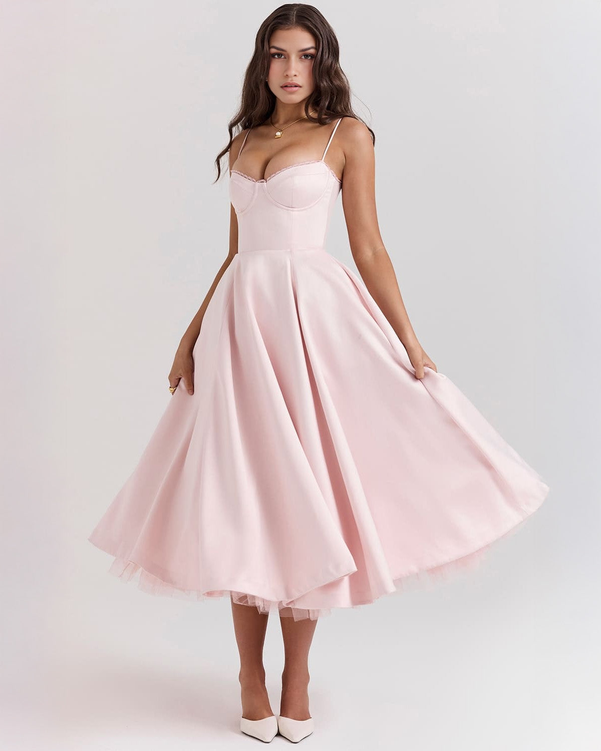 Olympe | Robe midi élégante Rose blush, photo studio