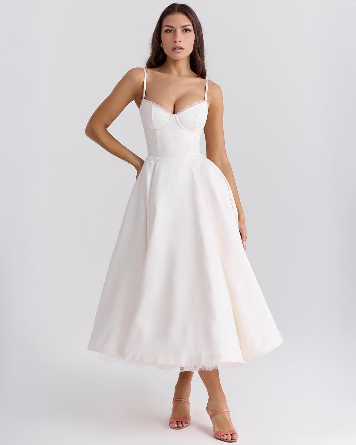 Olympe | Robe midi élégante Blanc, photo studio