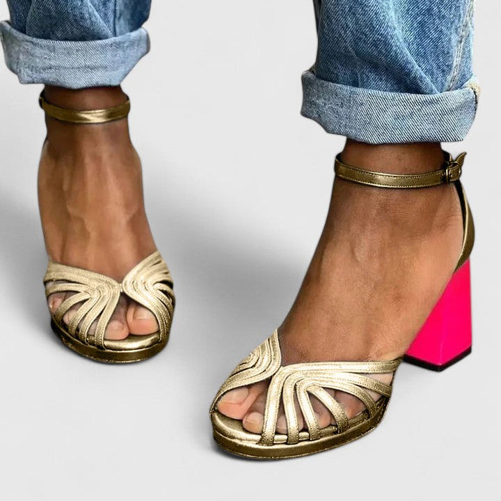 Noelyrah — Talons Sophistiqués