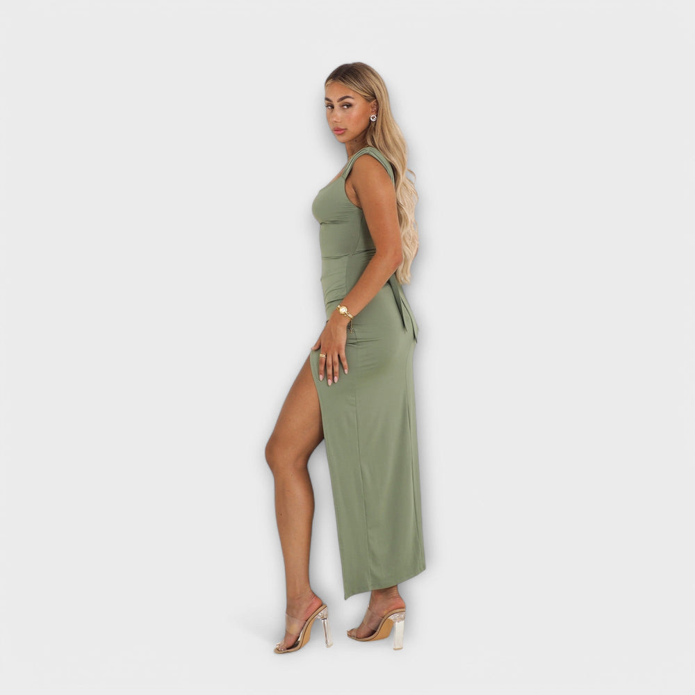 Une robe que vous aimerez avoir choisie.