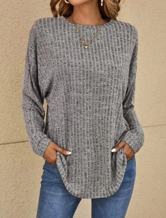 Svenja | Pull oversize en maille nid d'abeille Gris, photo studio