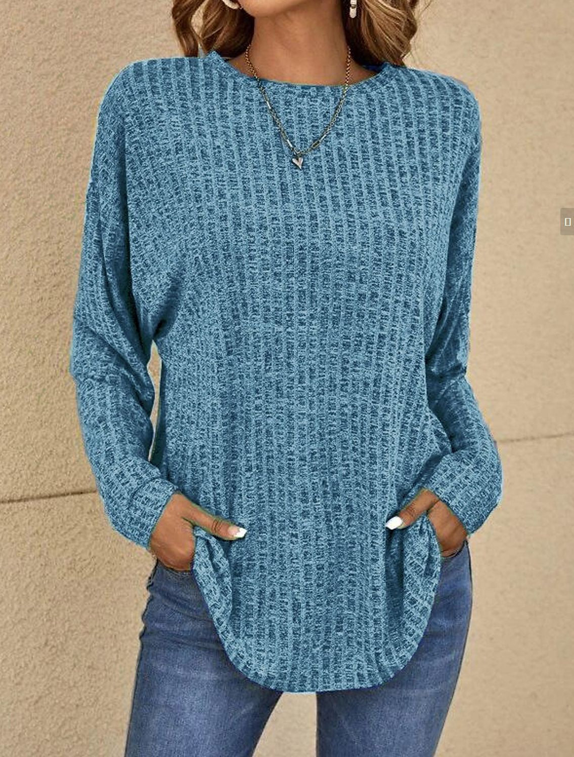 Svenja | Pull oversize en maille nid d'abeille Bleu, photo studio