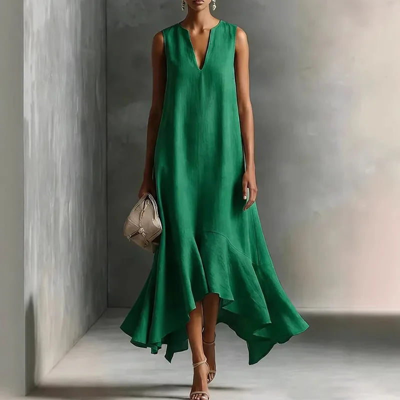 Agathe | Robe fluide sans manches à volant asymétrique Vert, photo studio