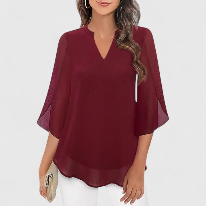 Bénédicte | Blouse élégante à manches amples et col V Bourgogne, photo studio