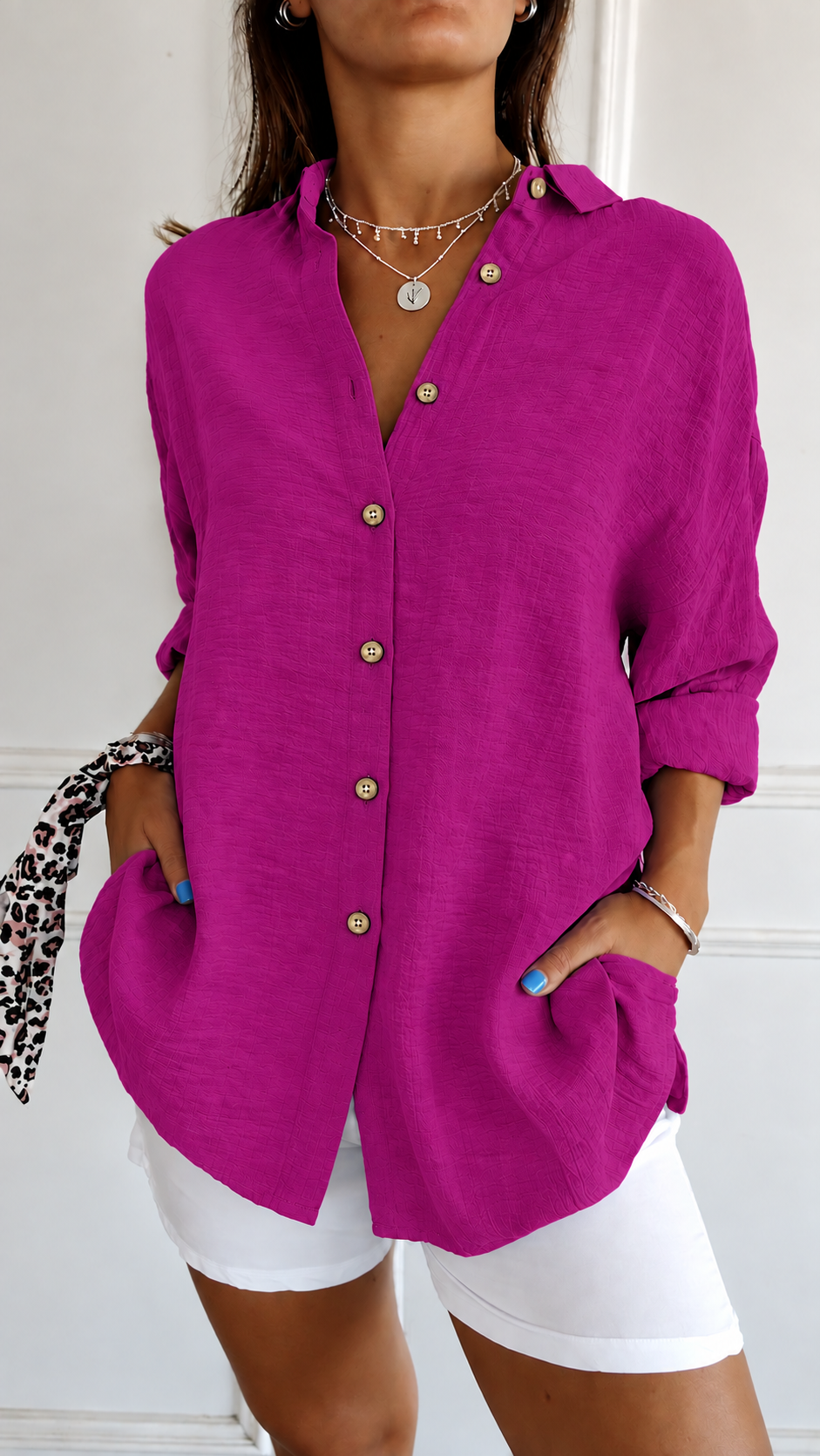 Mireille | Blouse oversize élégante Fuchsia, photo studio