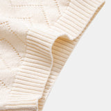 Ensemble — chemise en maille ajourée zigzag & pantalon en lin à jambe droite