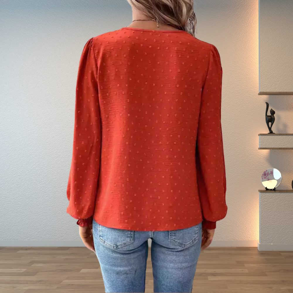 Une blouse, du café au dîner.