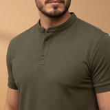 Polo ajusté à col boutonné