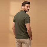 Polo ajusté à col boutonné