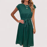 Anastasie | Robe plissée élégante à ceinture nouée