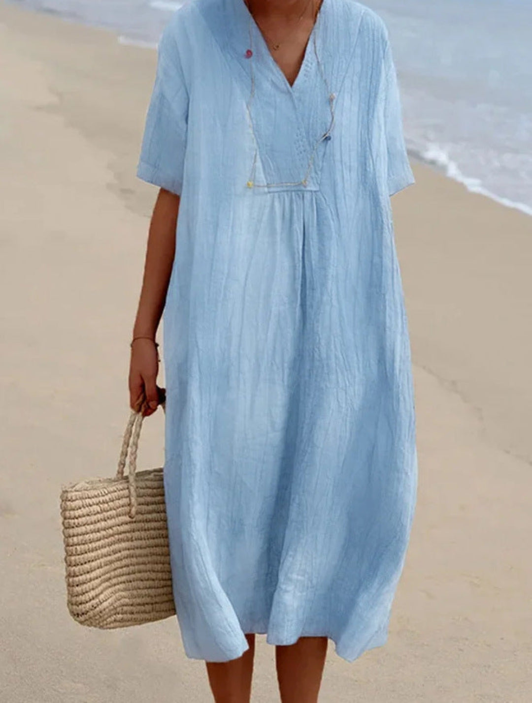 Madeleine | Robe d'été chic et fluide Bleu, photo studio