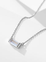 Collier en argent avec petit pendentif