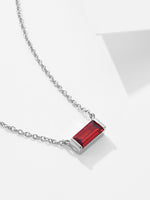 Collier en argent avec petit pendentif