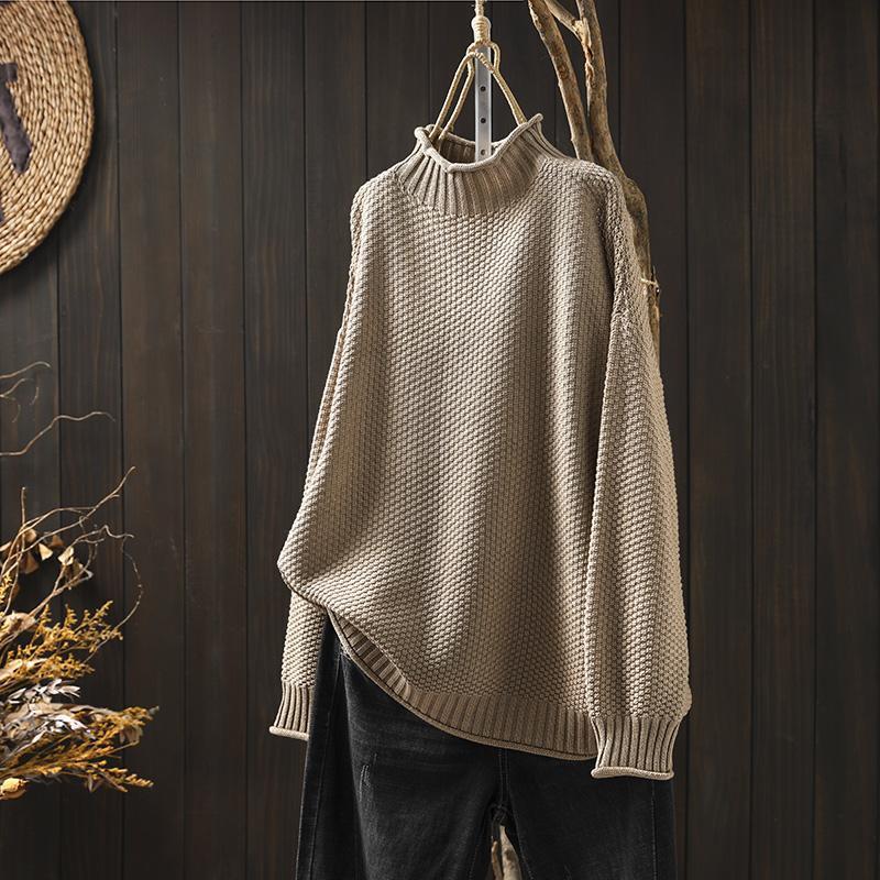 Élisabeth | Pull fin et près du corps Beige, photo studio