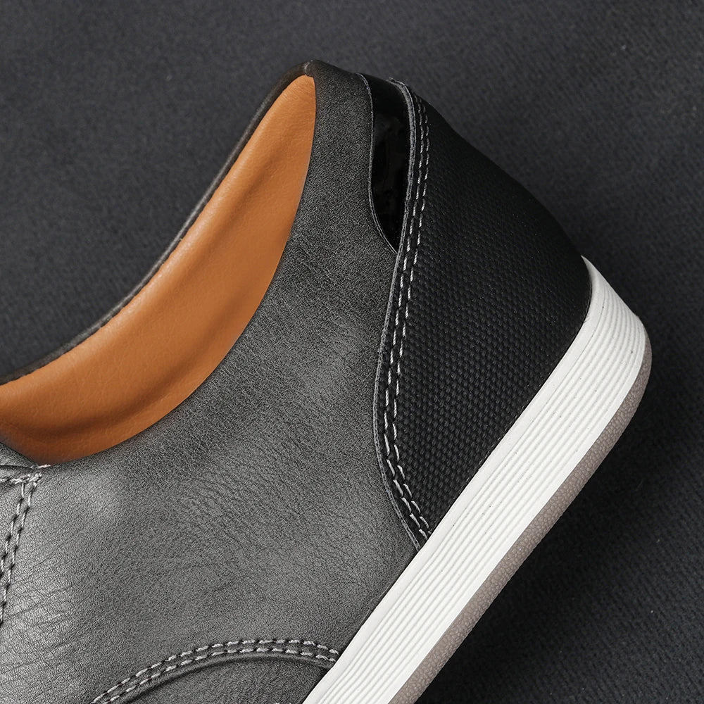 LEATHER SNEAKERS