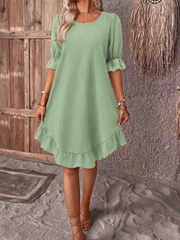Sophie | Robe courte tendance Vert clair, photo studio