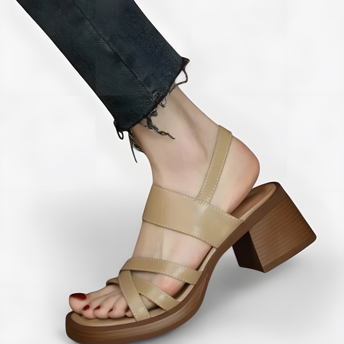 Clothilde | Sandales femme croisées élégantes Beige