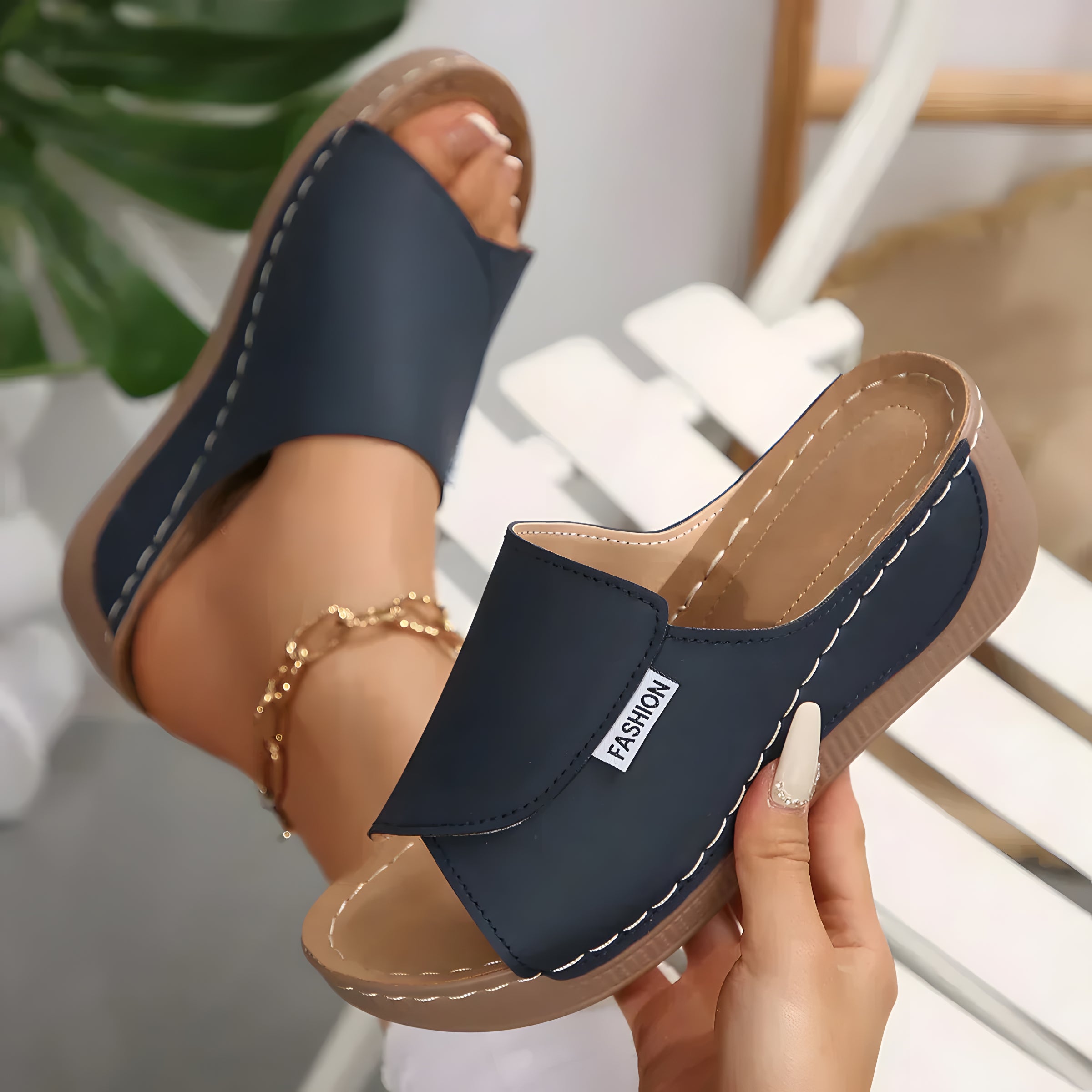 Rumi | Sandales orthopédiques femme à talon wedge Noir