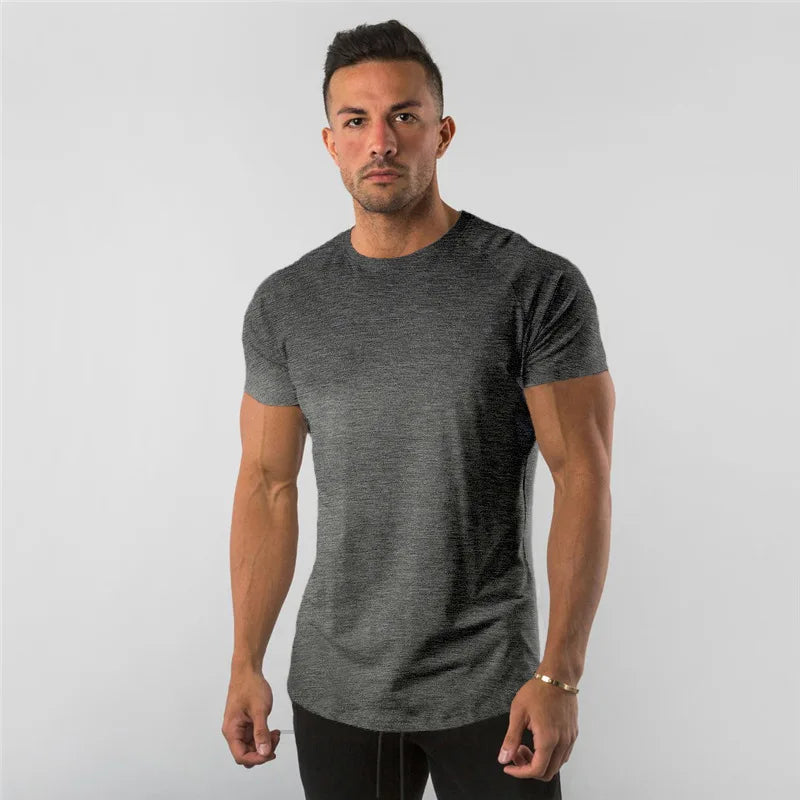 FITTED PERFORMANCE T-SHIRT FOR MEN