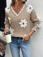 Amandine | Pull en maille à motif fleuri et col V