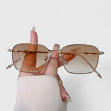 Raygynn — Lunettes de soleil élégantes