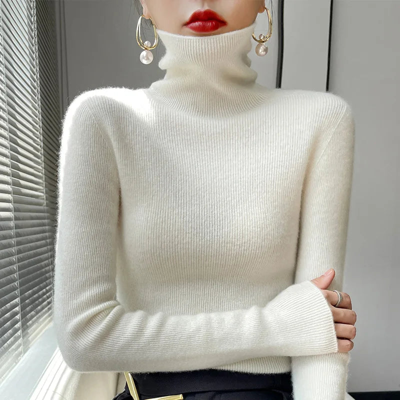Febbie | Pull à col roulé en maille fine Blanc, photo studio