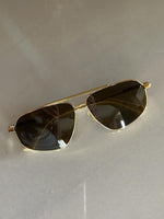 Lunettes de soleil raffinées