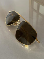 Lunettes de soleil raffinées