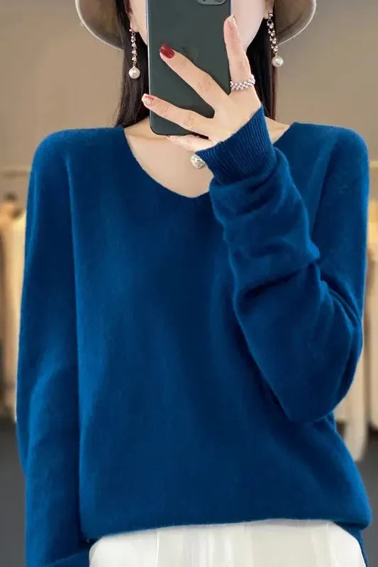 Harmonia | Pull en maille à col rond et poignets côtelés Bleu foncé, photo studio