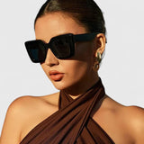 Raeyana — Lunettes de soleil élégantes